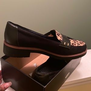 Dr School’s suede leopard print loafer, size 11…new!